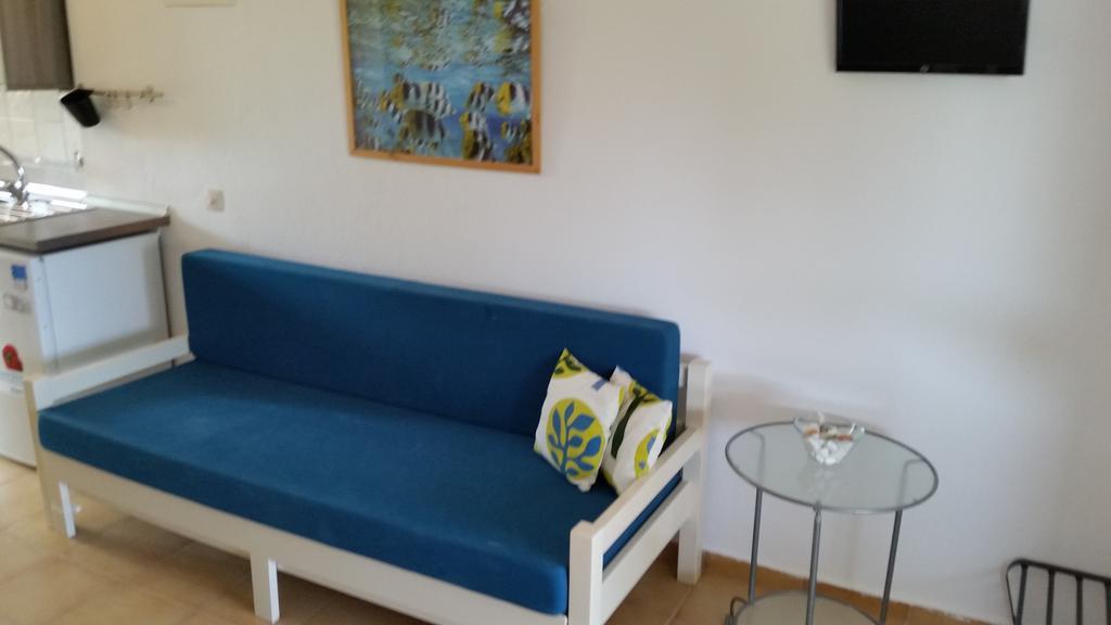 Apartamento Amparoudes Kriopigi Habitación foto