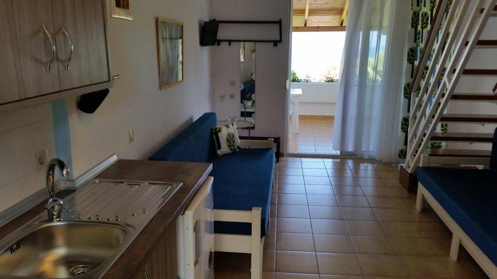 Apartamento Amparoudes Kriopigi Habitación foto