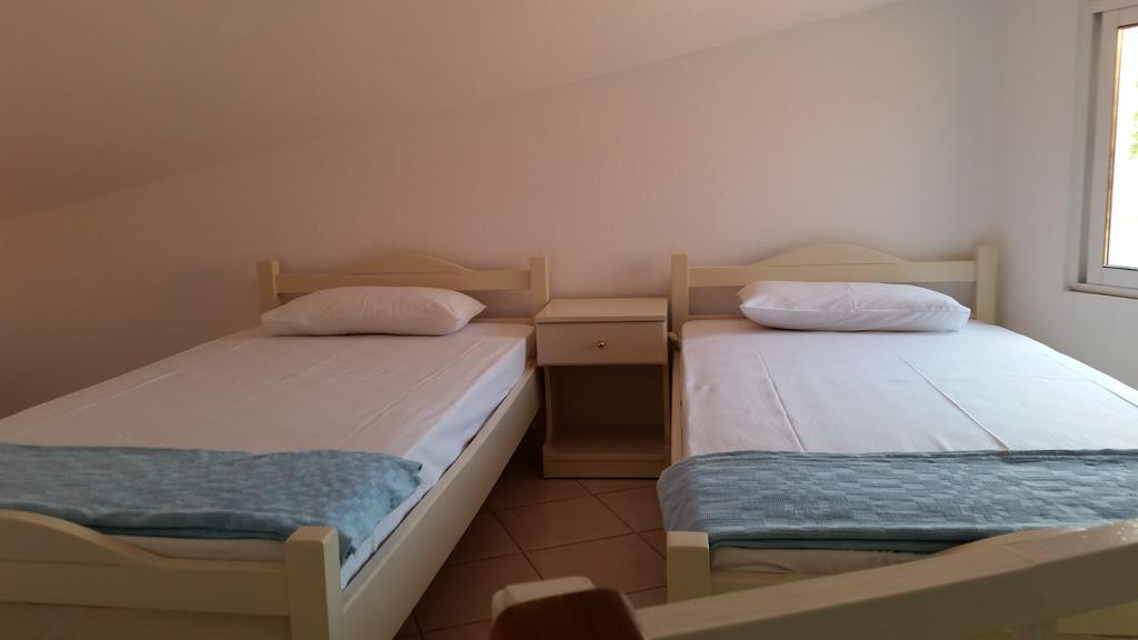 Apartamento Amparoudes Kriopigi Habitación foto