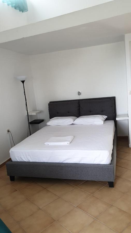 Apartamento Amparoudes Kriopigi Exterior foto